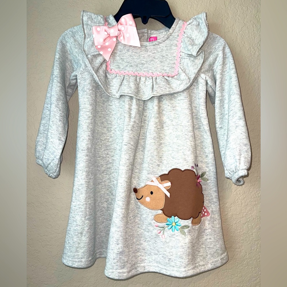 BNWT Toddler dress size 4T Grey Heather dress with bow and Hedgehog patch